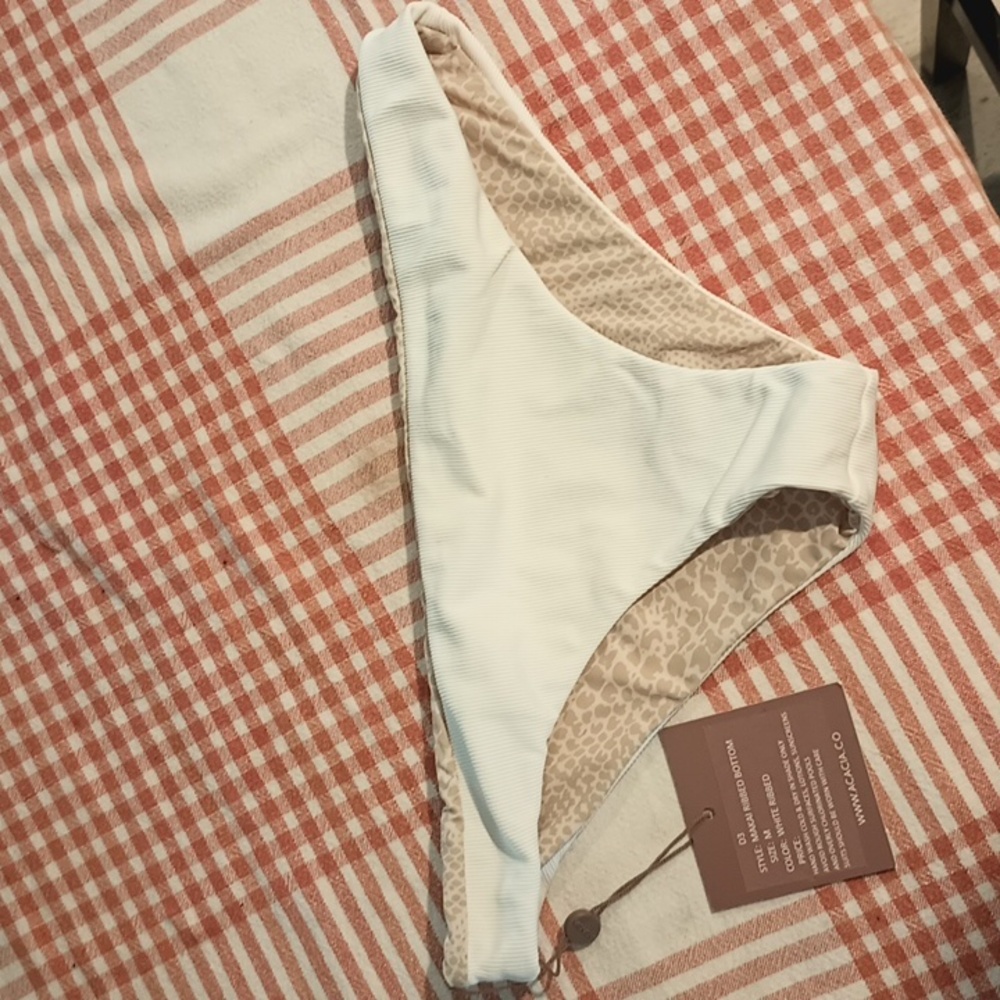 Acacia makai bottoms